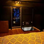 Stabbur Med Fantastisk Utsikt! Appartement *